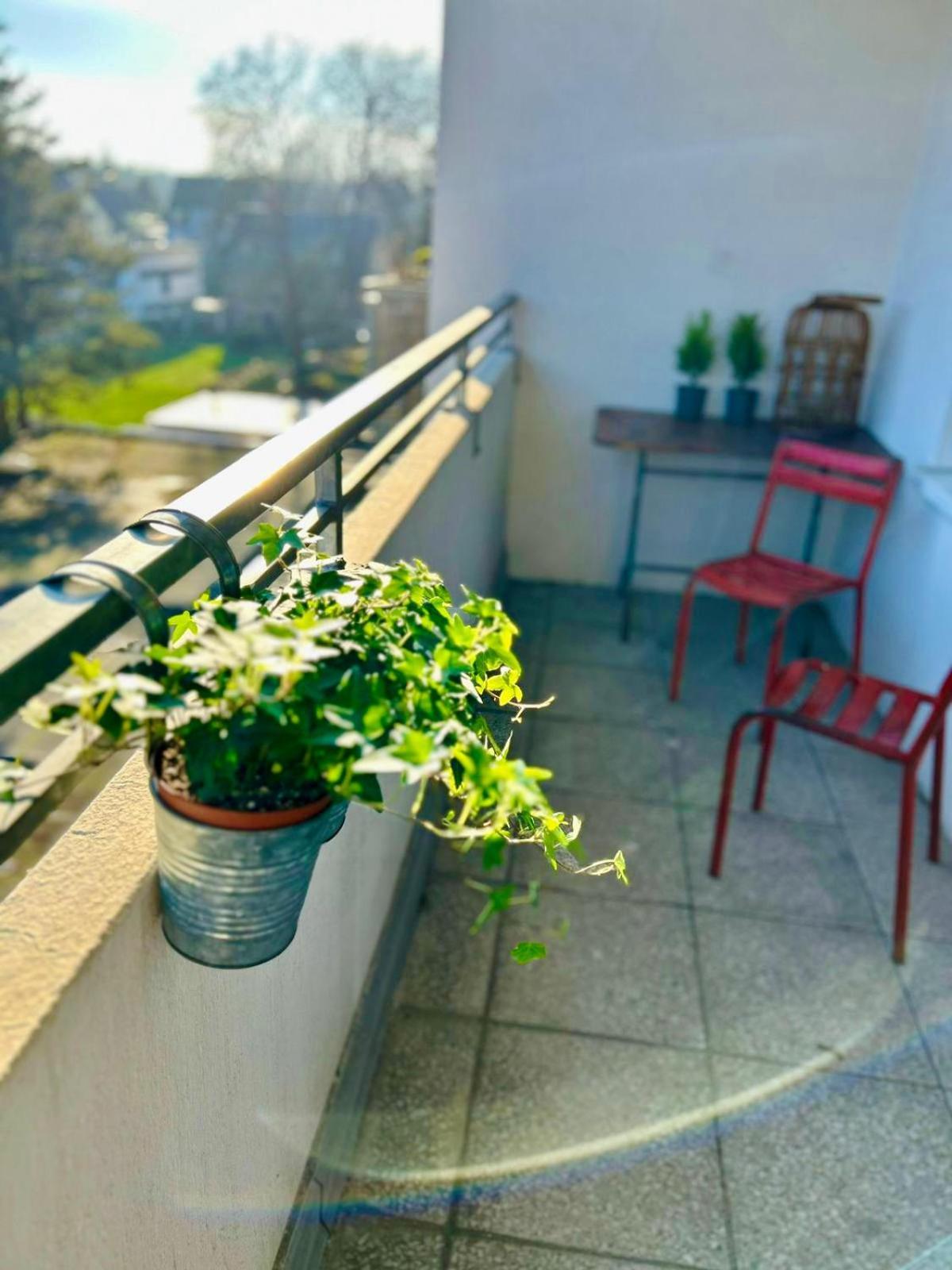 בוכום Feelslikehome - Wunderschoene Und Zentrale Wohnung Mit Balkon&Parkplatz מראה חיצוני תמונה
